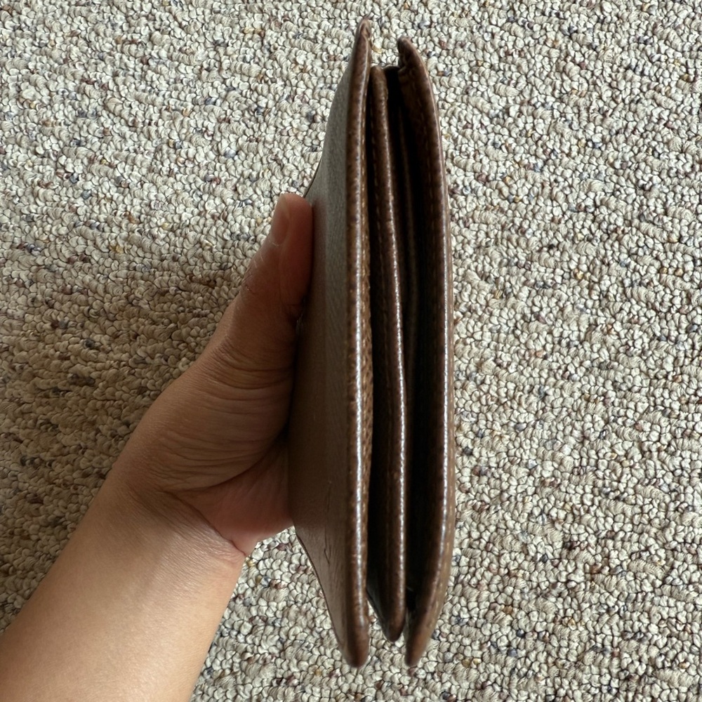 Louis Vuitton Textured Brown Wallet - Picture 4 of 9